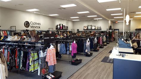clothes mentor headquarters